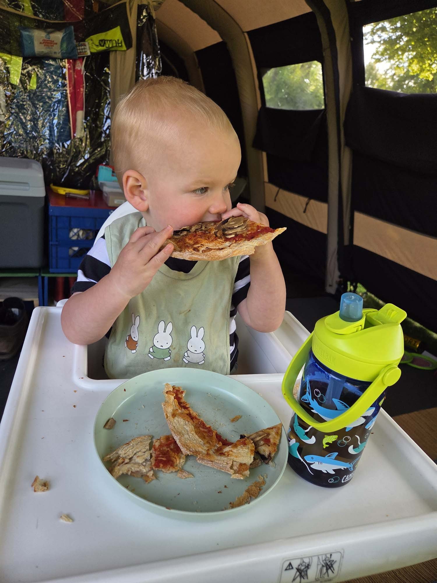 Restaurant at the campsite 10